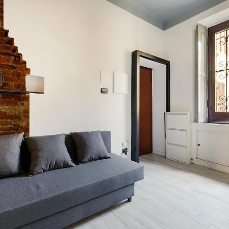 Cosy Milano-porta Ticinese Daire *